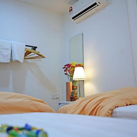 Stay at Jacks Melaka Bagian luar foto