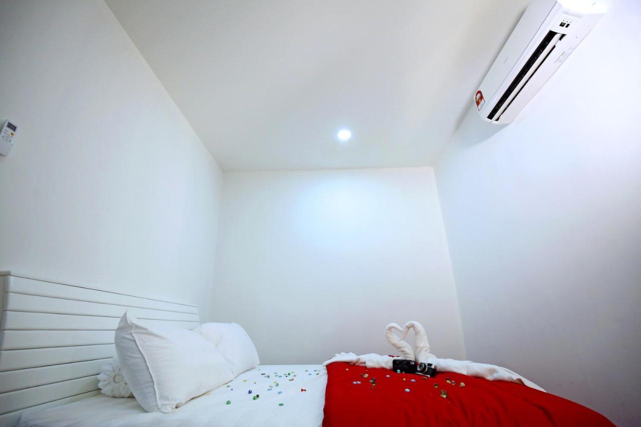 Stay at Jacks Melaka Bagian luar foto